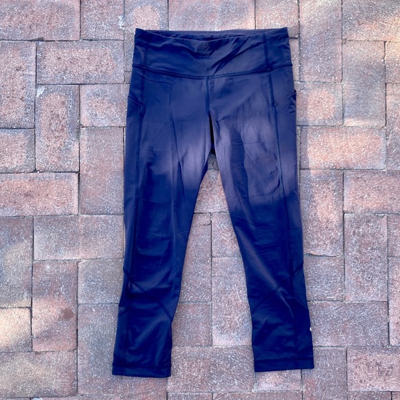 Lululemon 6 Swift Speed High-Rise Navy Blue Crop - Picture 1 of 4